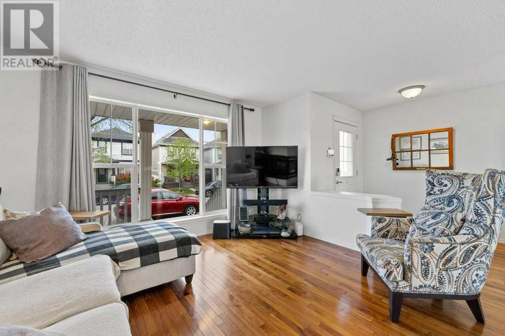 Property at 281 Tuscany Springs Way NW image 3