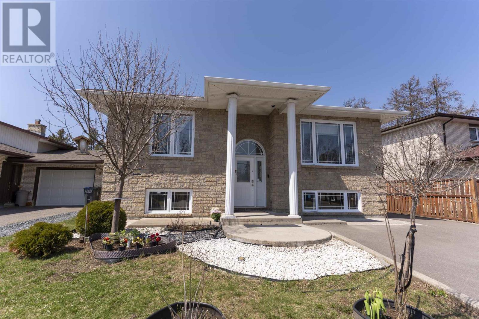 Property at 114 Skyline AVE image 1