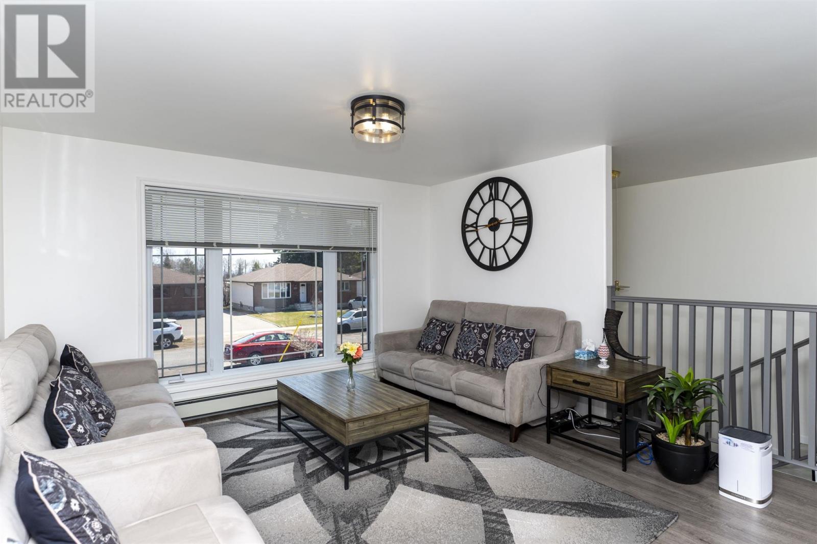 114 Skyline Ave, Thunder Bay, Ontario  P7B 6K6 - Photo 7 - TB251040