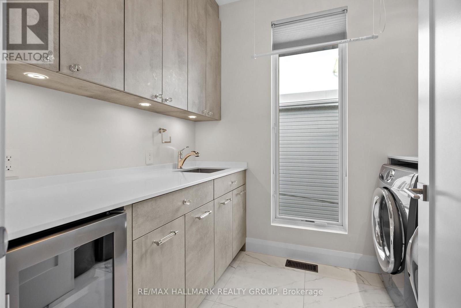 458 Tweedsmuir Avenue, Ottawa, Ontario  K1Z 5N9 - Photo 38 - X12136235
