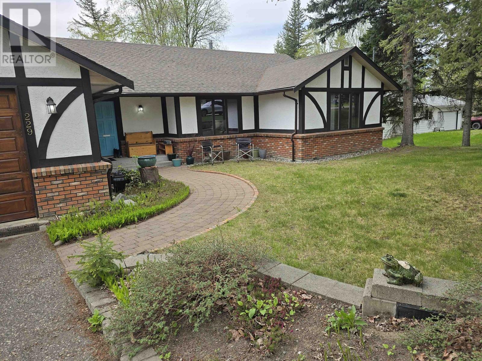 Property at 229 GROSZ ROAD image 2