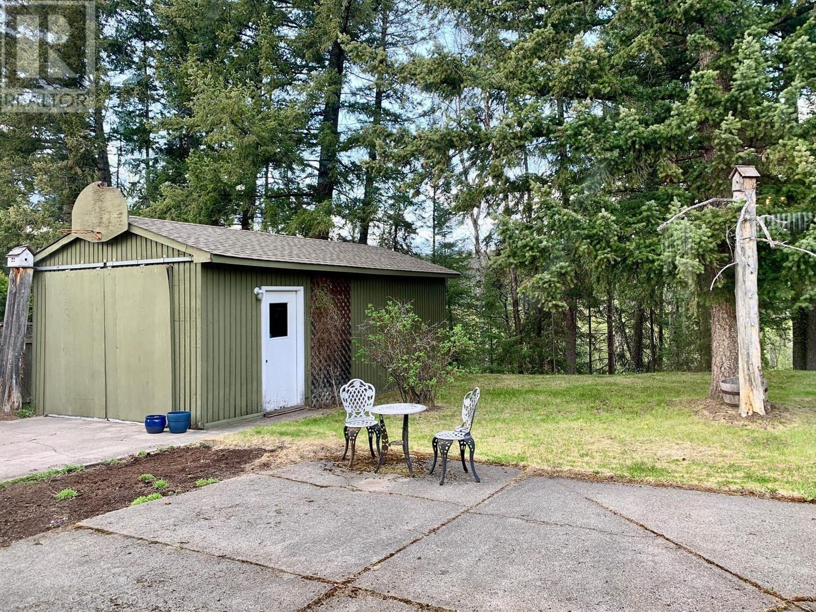 Property at 124 KING DRIVE image 3