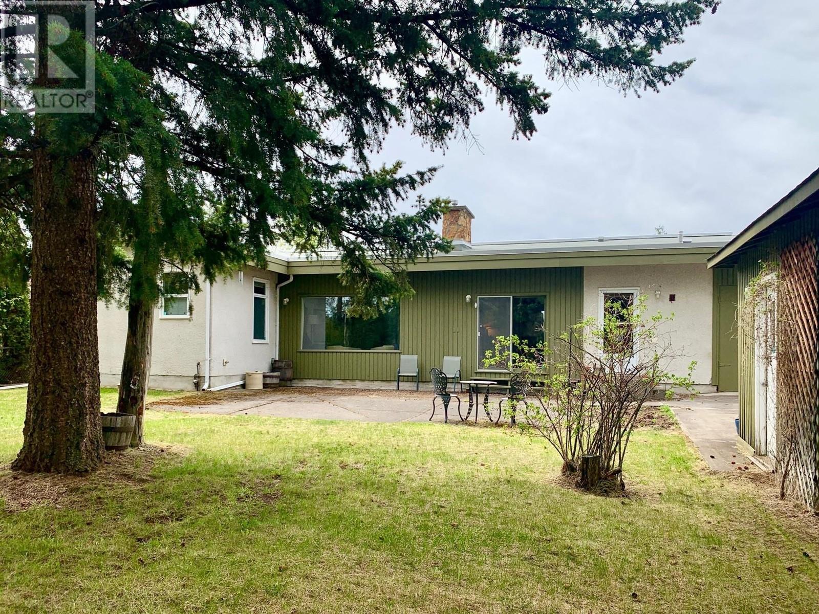 Property at 124 KING DRIVE image 5