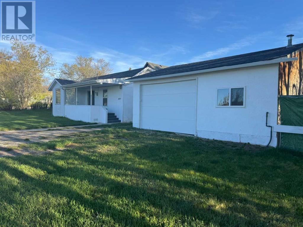 489 6 Avenue W, Cardston, Alberta  T0K 0K0 - Photo 2 - A2205441
