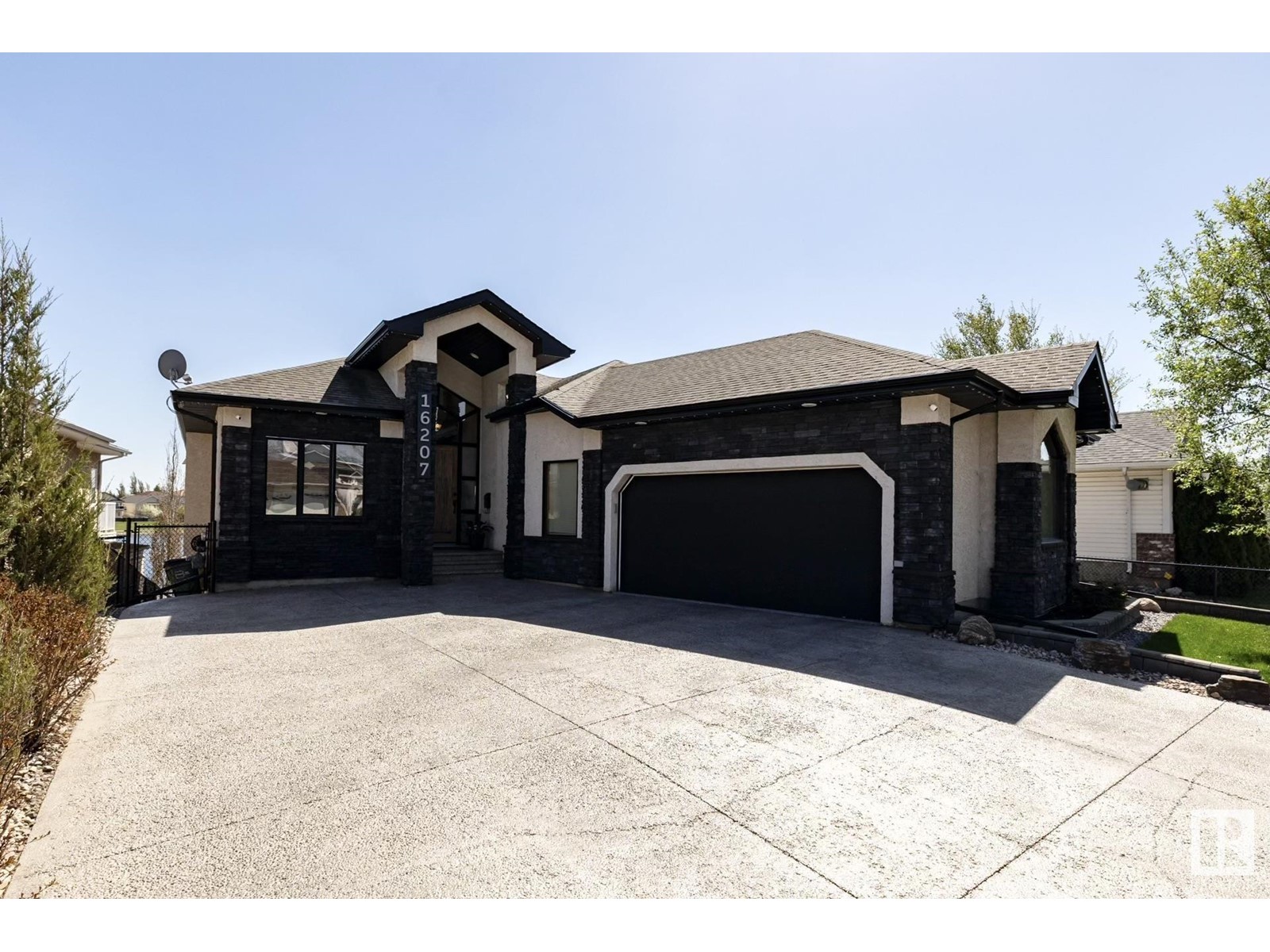 16207 89 ST NW, edmonton, Alberta
