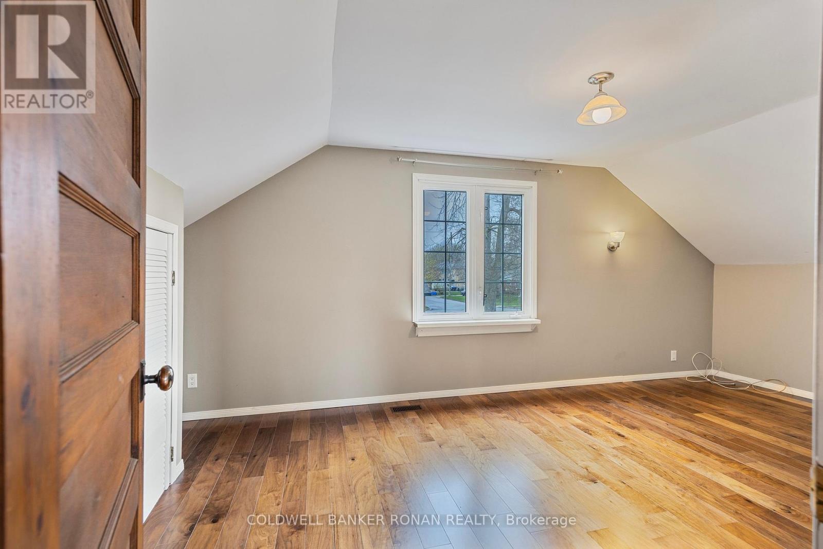 40 Queen Street, New Tecumseth, Ontario  L0G 1A0 - Photo 23 - N12121226