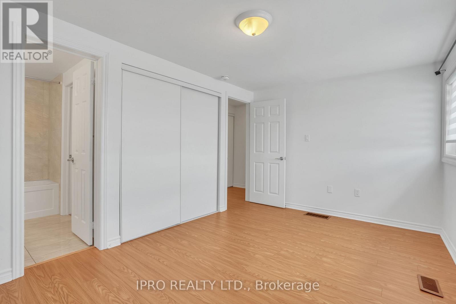 21 Majesty Boulevard, Barrie, Ontario  L4M 7K3 - Photo 14 - S12116747