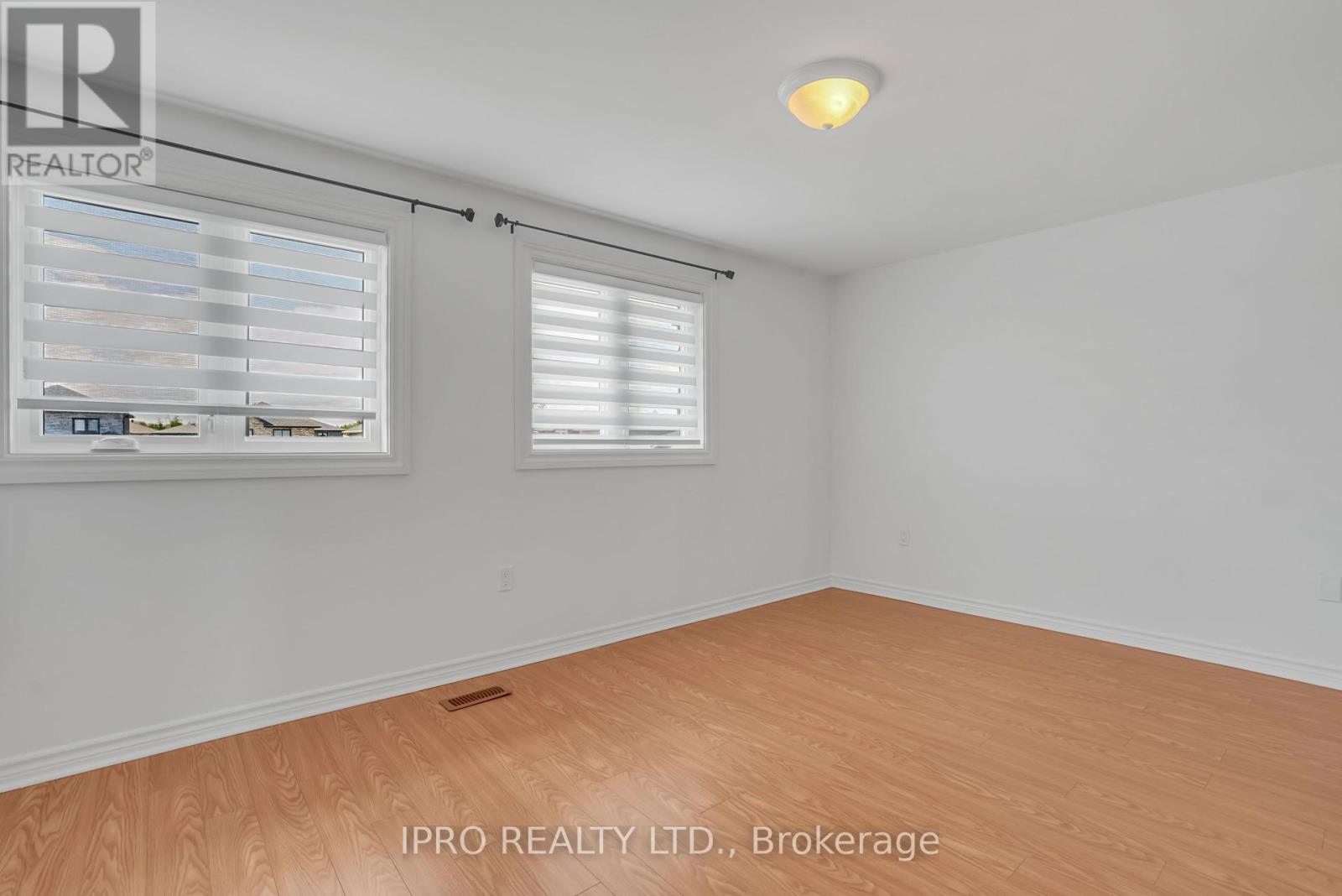21 Majesty Boulevard, Barrie, Ontario  L4M 7K3 - Photo 12 - S12116747