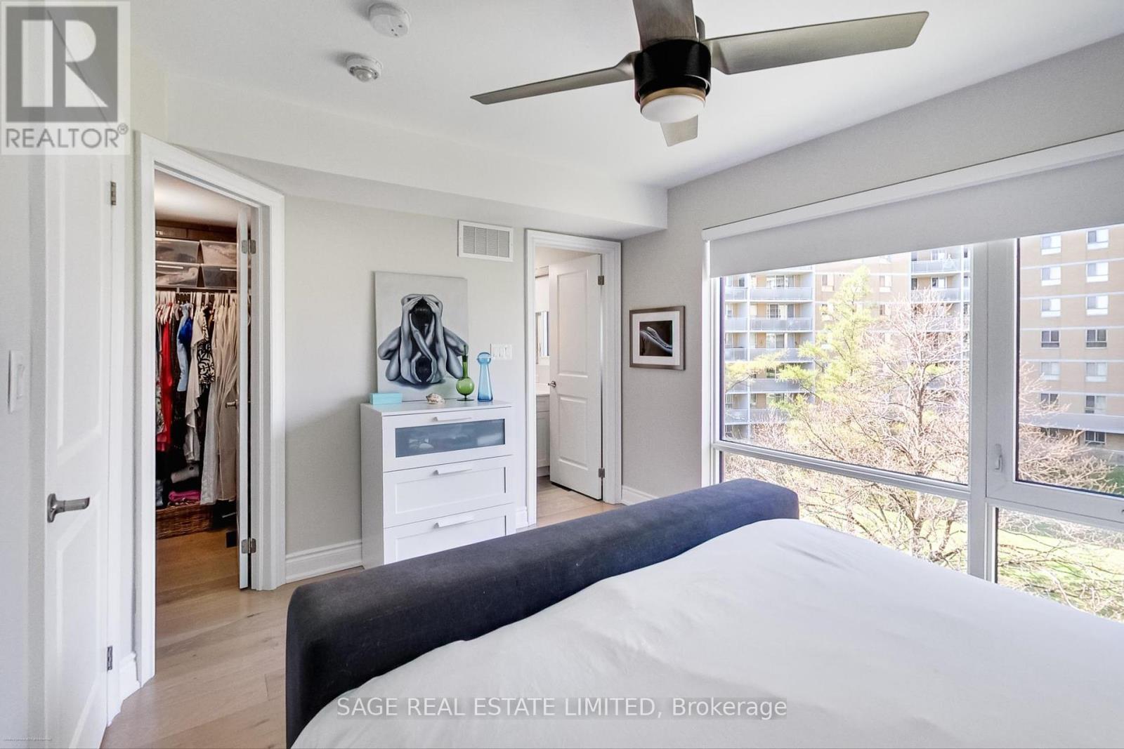 66 Pony Farm Drive, Toronto, Ontario  M9R 0B3 - Photo 21 - W12123673
