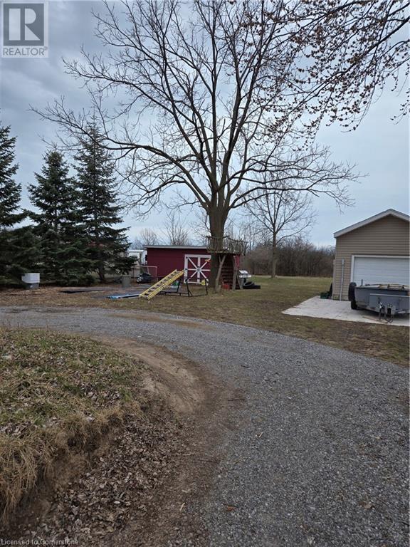 Property at 714 MAIN Street W image 3