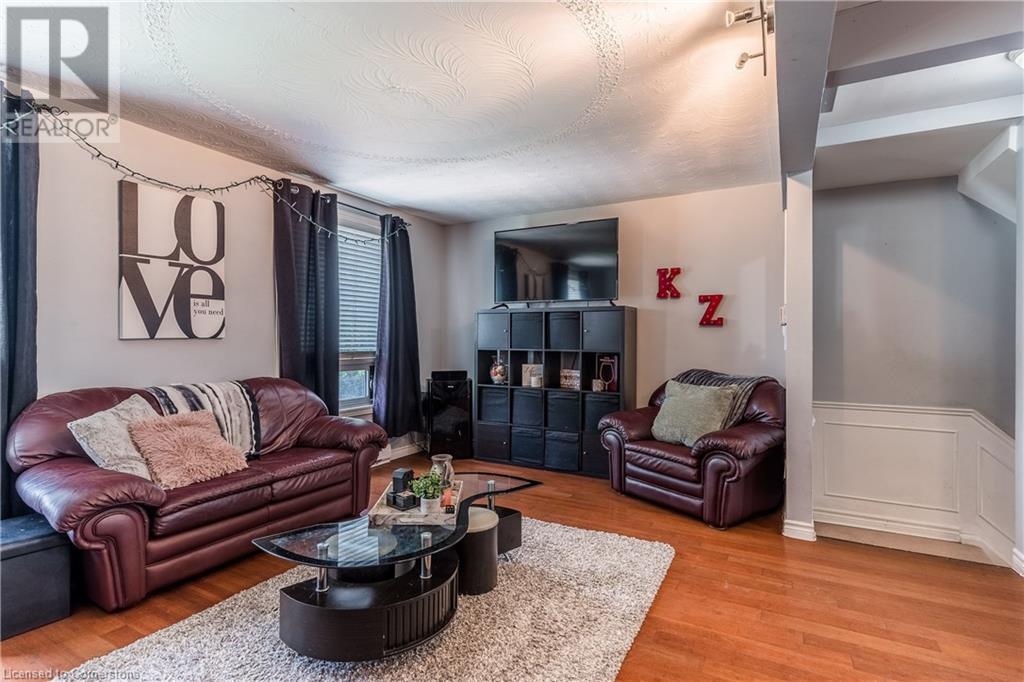 Property at 628 WILKINS Street image 4