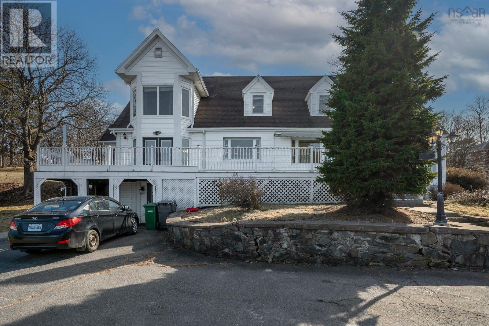 Property at 2 Torrington Drive image 1