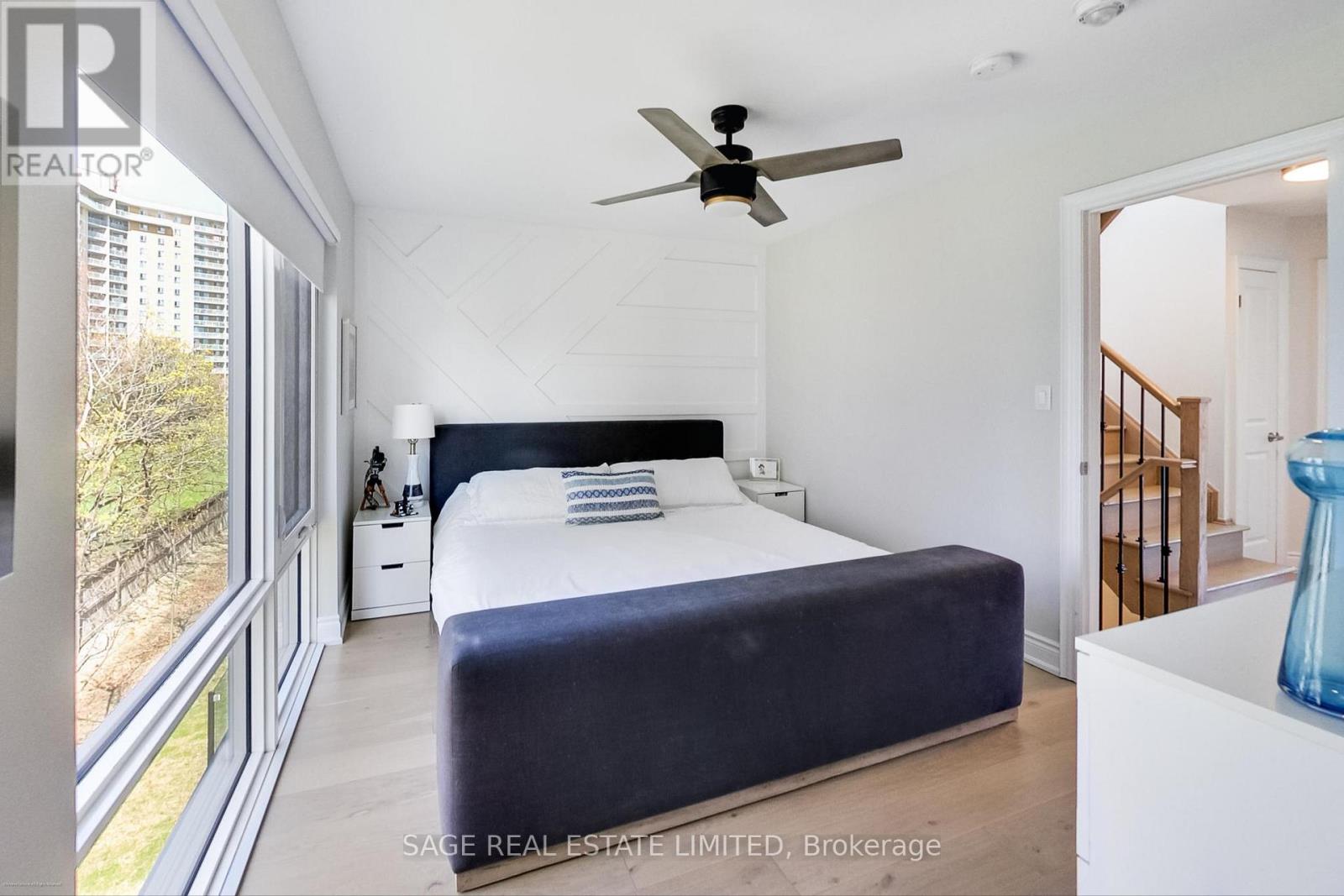 66 Pony Farm Drive, Toronto, Ontario  M9R 0B3 - Photo 20 - W12123673