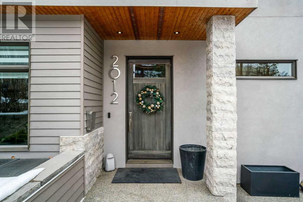 Property at 2012 29 Avenue SW image 3