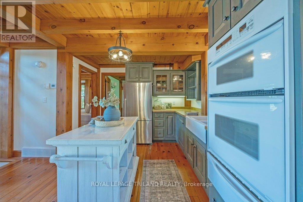 71641 Old Cedarbank Lane, Bluewater, Ontario  N0M 1N0 - Photo 6 - X12136625