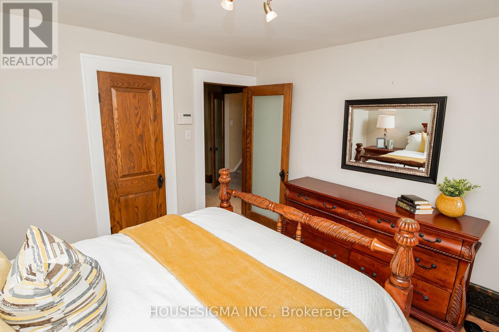 15 Margaret Street, St. Thomas, Ontario  N5R 3H6 - Photo 17 - X12136679