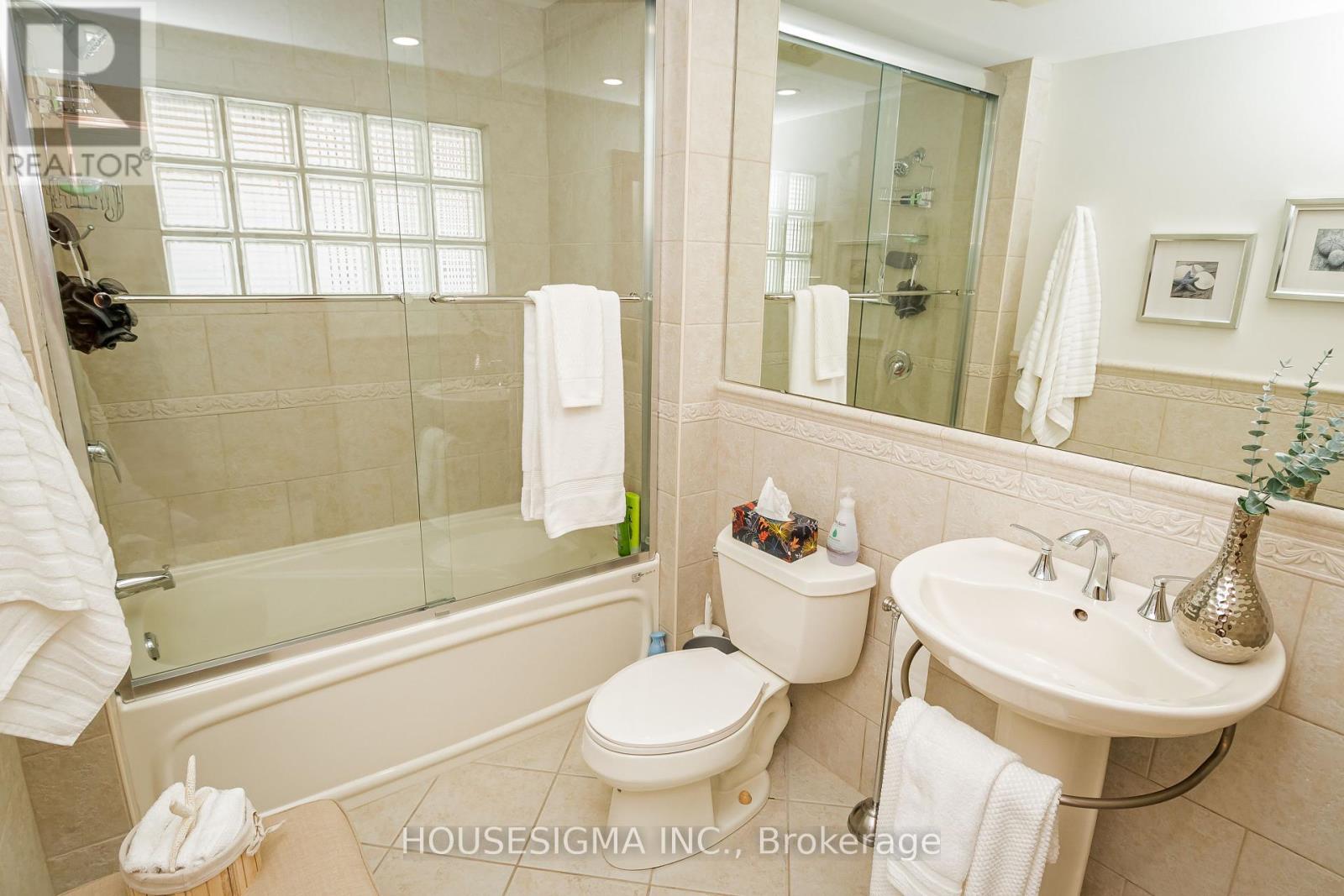 15 Margaret Street, St. Thomas, Ontario  N5R 3H6 - Photo 20 - X12136679