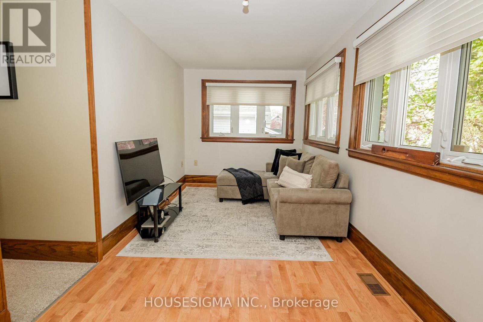 15 Margaret Street, St. Thomas, Ontario  N5R 3H6 - Photo 21 - X12136679