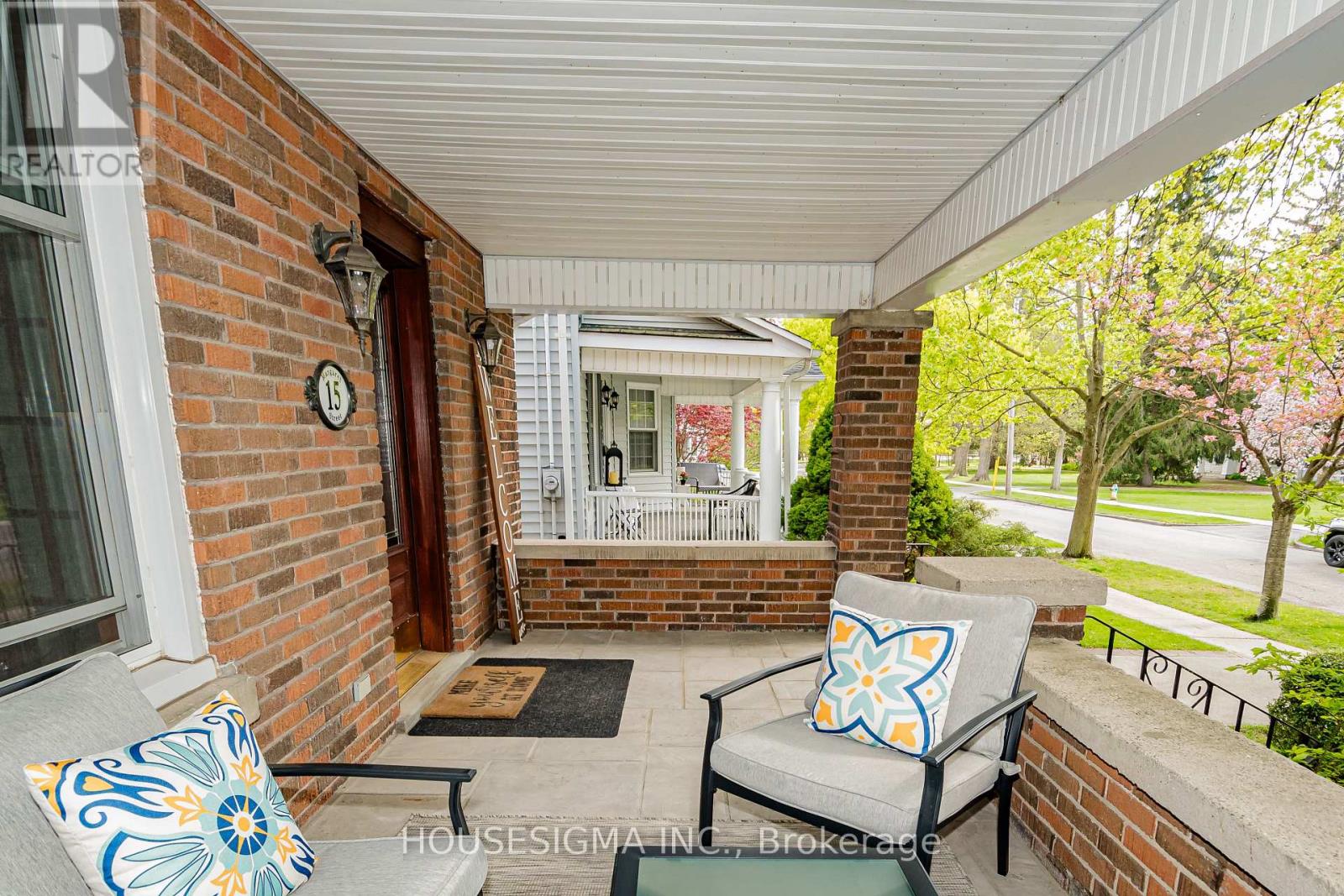 15 Margaret Street, St. Thomas, Ontario  N5R 3H6 - Photo 4 - X12136679