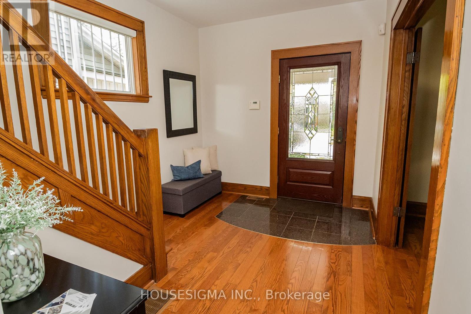 15 Margaret Street, St. Thomas, Ontario  N5R 3H6 - Photo 5 - X12136679