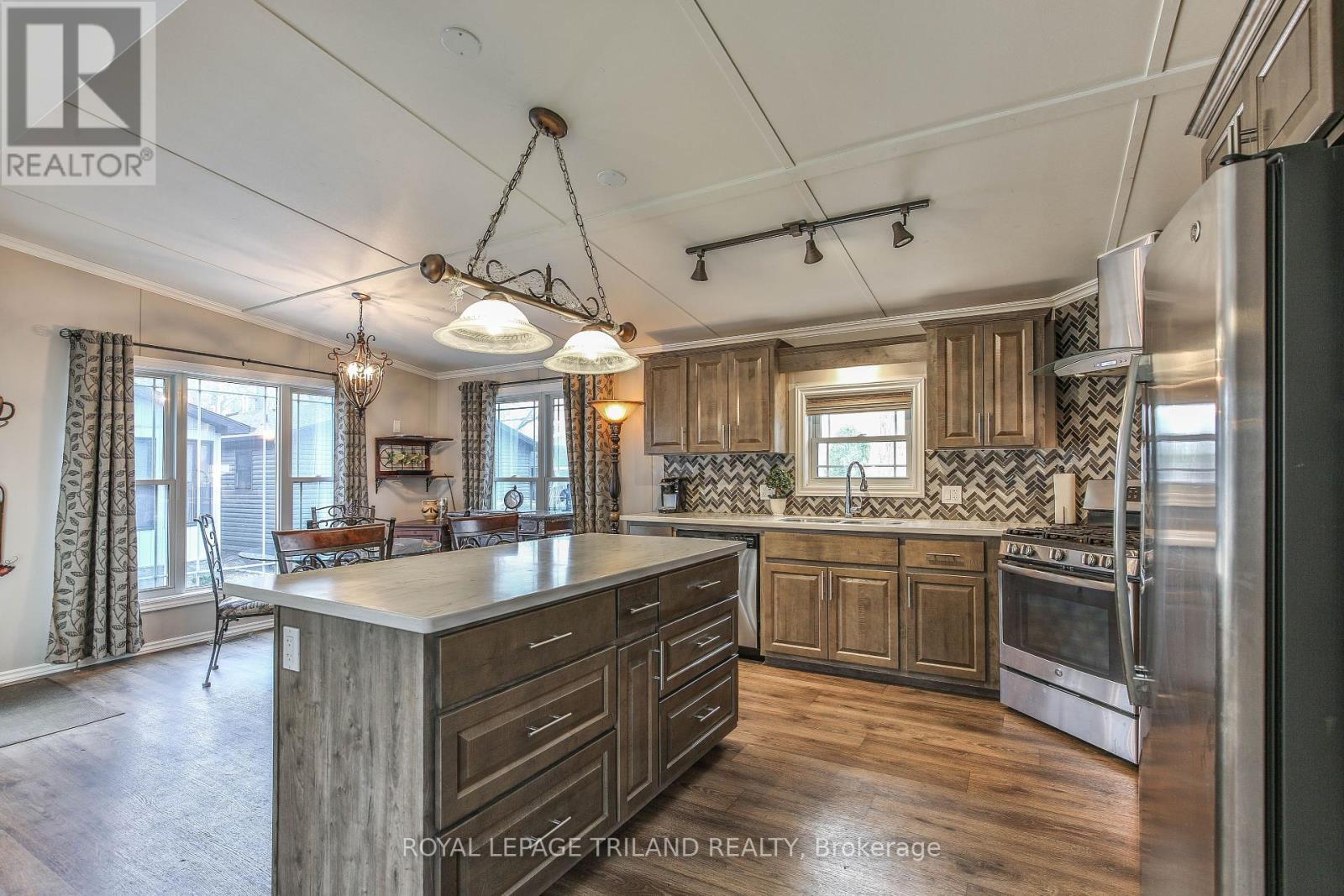 76 - 22790 Amiens Road, Middlesex Centre, Ontario  N0L 1R0 - Photo 13 - X12136724