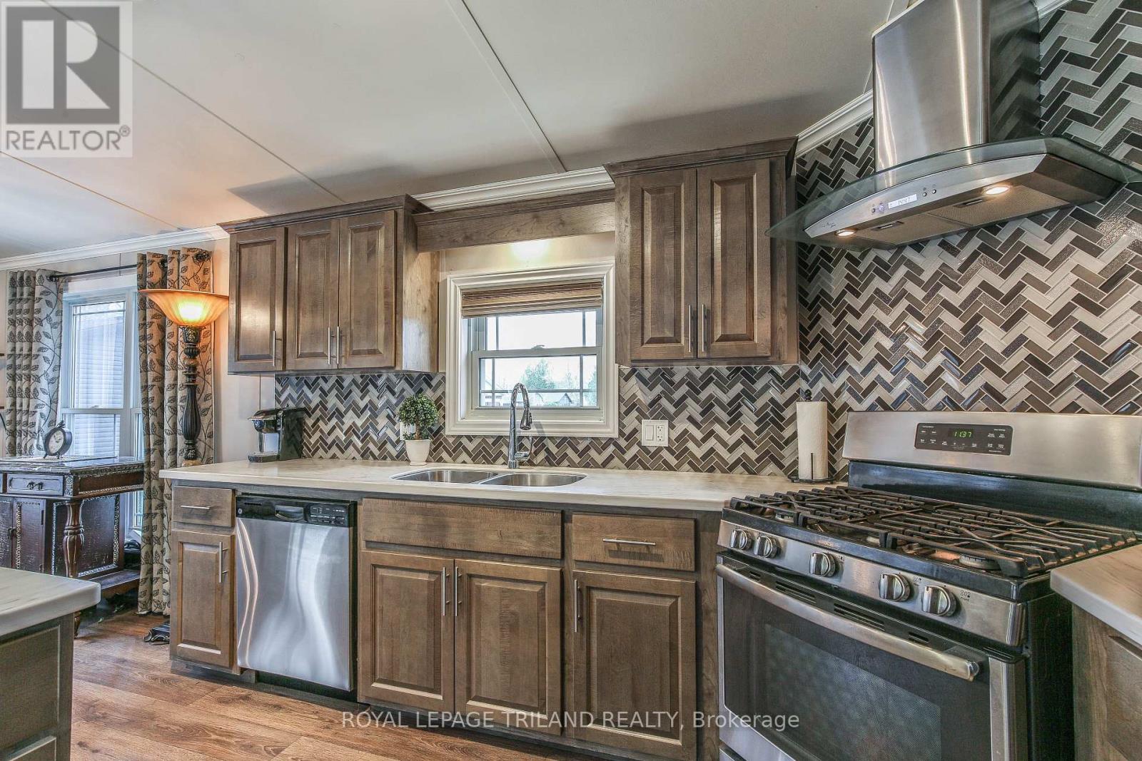 76 - 22790 Amiens Road, Middlesex Centre, Ontario  N0L 1R0 - Photo 15 - X12136724