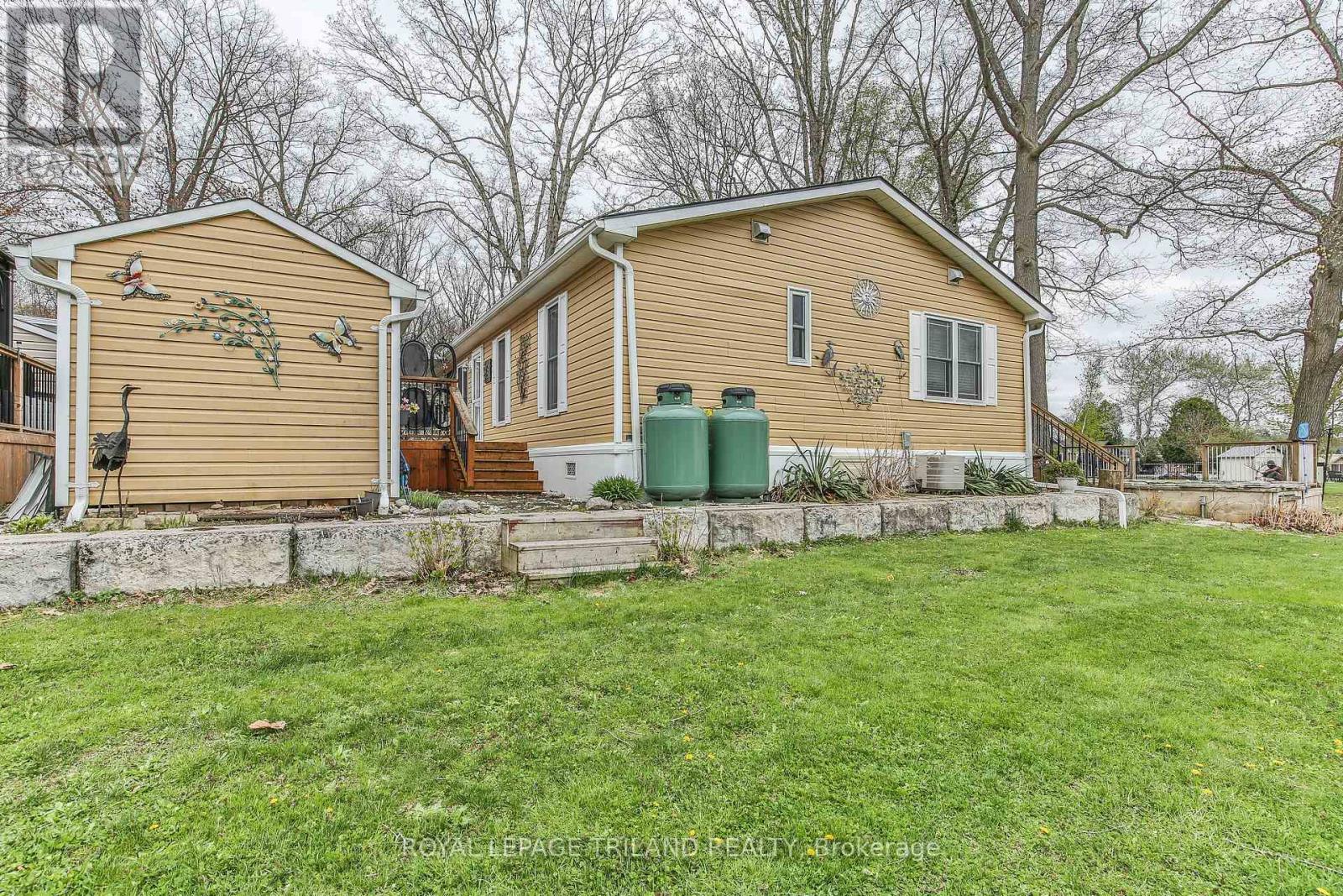76 - 22790 Amiens Road, Middlesex Centre, Ontario  N0L 1R0 - Photo 33 - X12136724