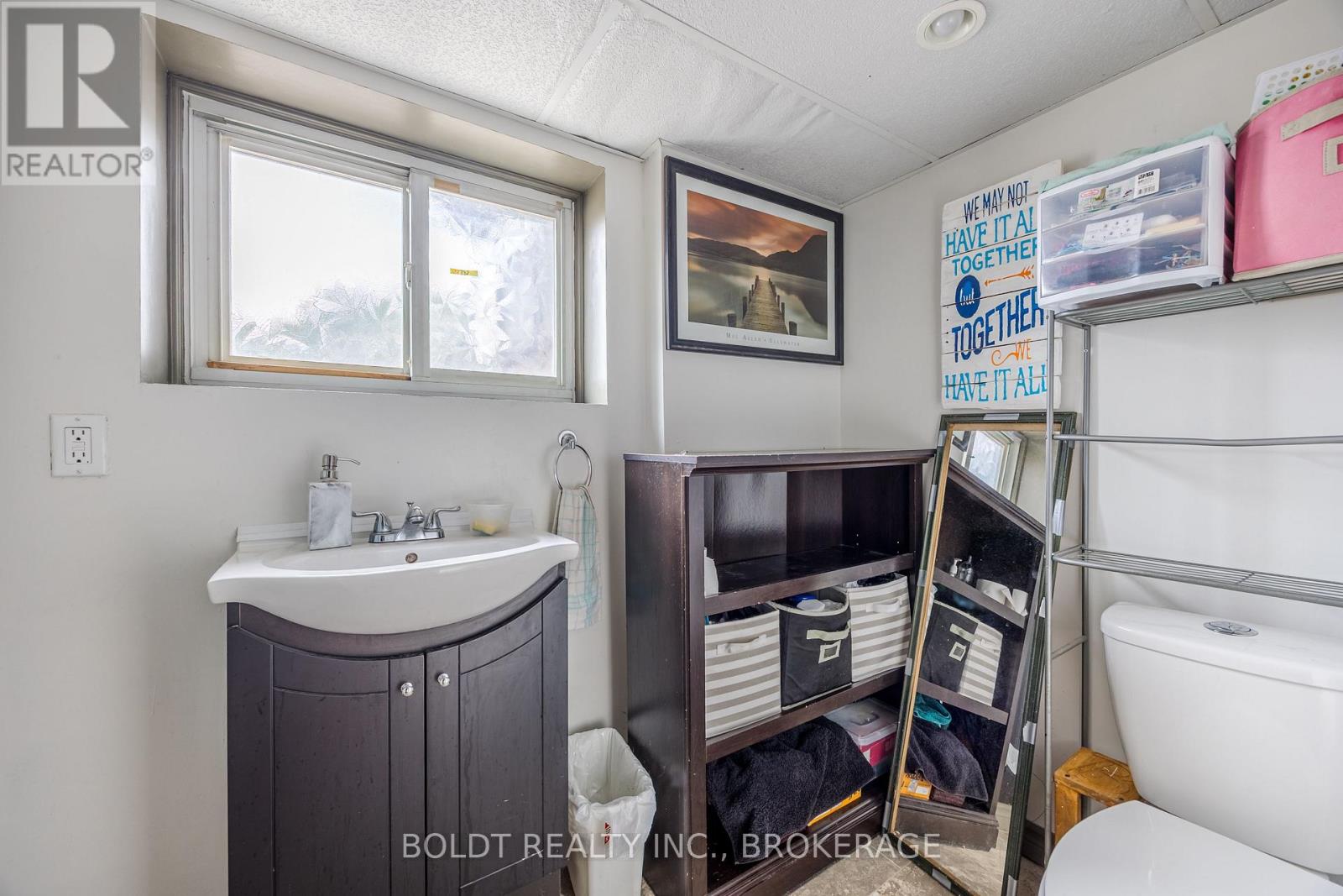 67 Wakelin Terrace, St. Catharines, Ontario  L2M 4K8 - Photo 14 - X12136623