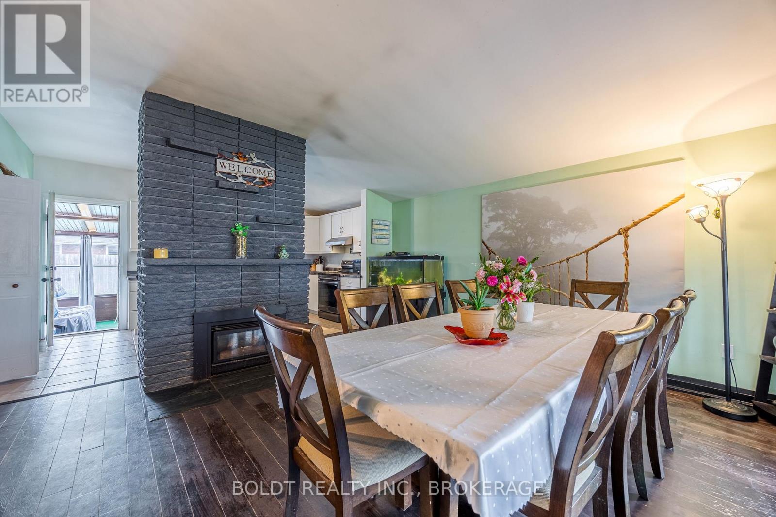 67 Wakelin Terrace, St. Catharines, Ontario  L2M 4K8 - Photo 5 - X12136623