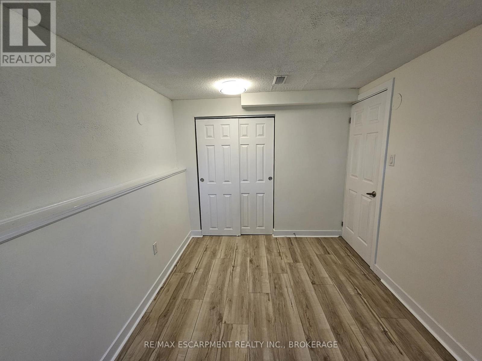 1d Water Street, Thorold (Thorold Downtown), Ontario  L2V 2J9 - Photo 10 - X12136664