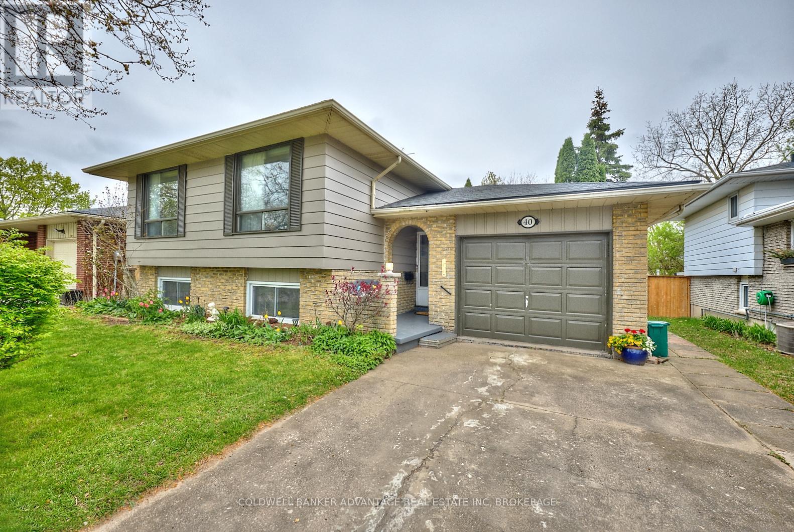 40 KIMBERMOUNT DRIVE, St. Catharines, Ontario
