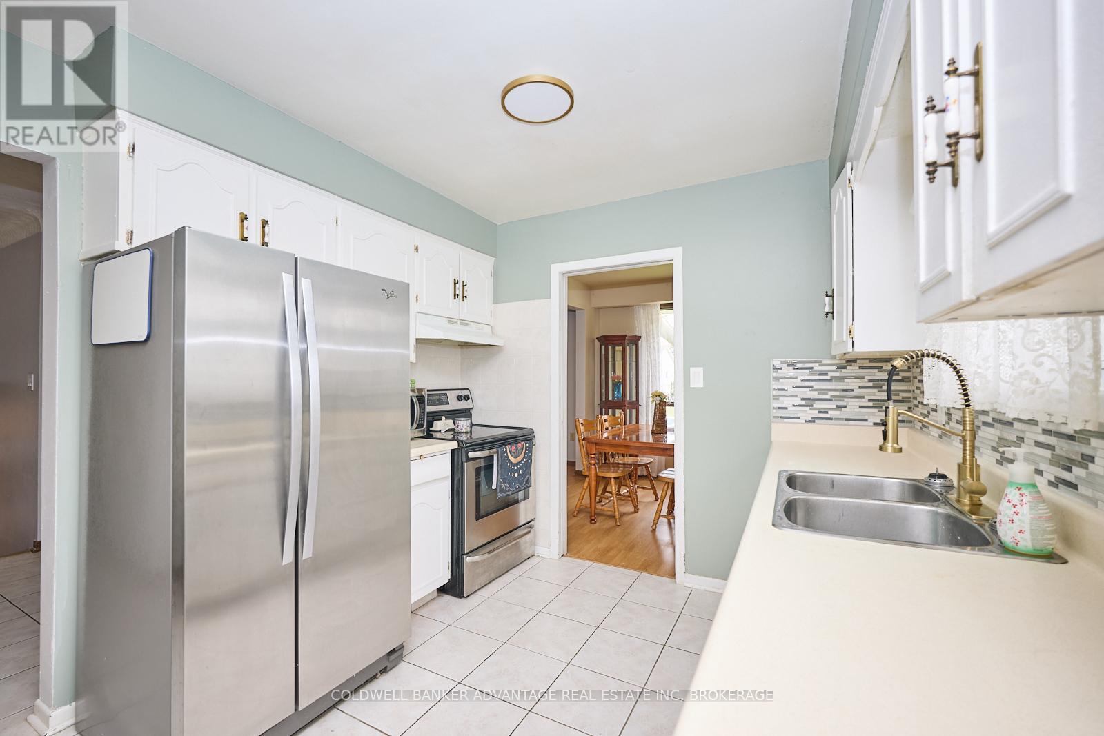 40 Kimbermount Drive, St. Catharines (Lakeshore), Ontario  L2N 5V6 - Photo 17 - X12136712