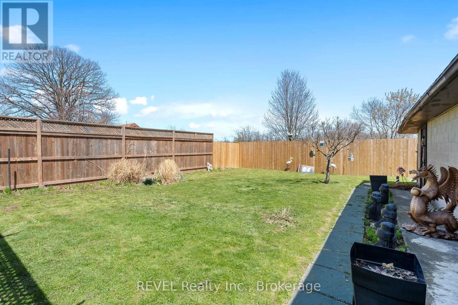 137 Wellington Street, Port Colborne, Ontario  L3K 2K1 - Photo 34 - X12136746