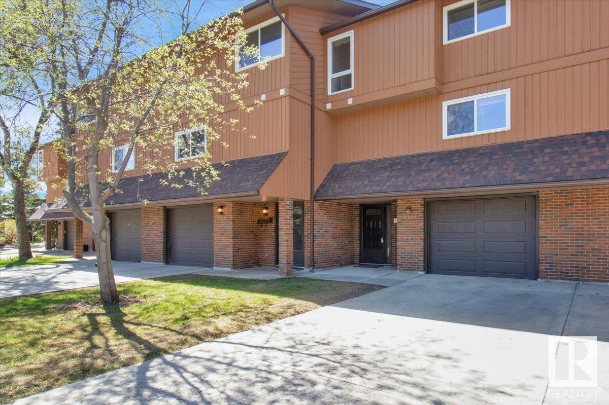Property at 12054 157 AV NW image 3