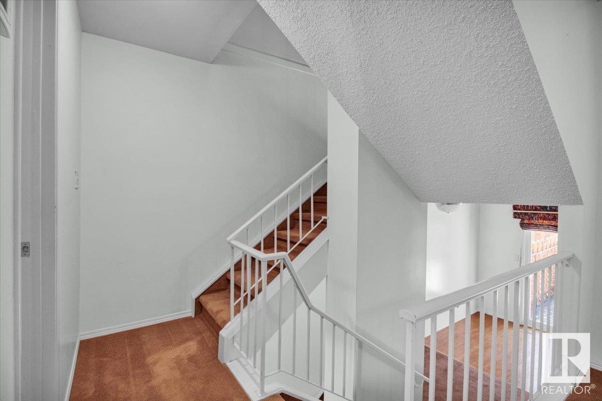 12054 157 Av Nw, Edmonton, Alberta  T5X 2R9 - Photo 11 - E4435442