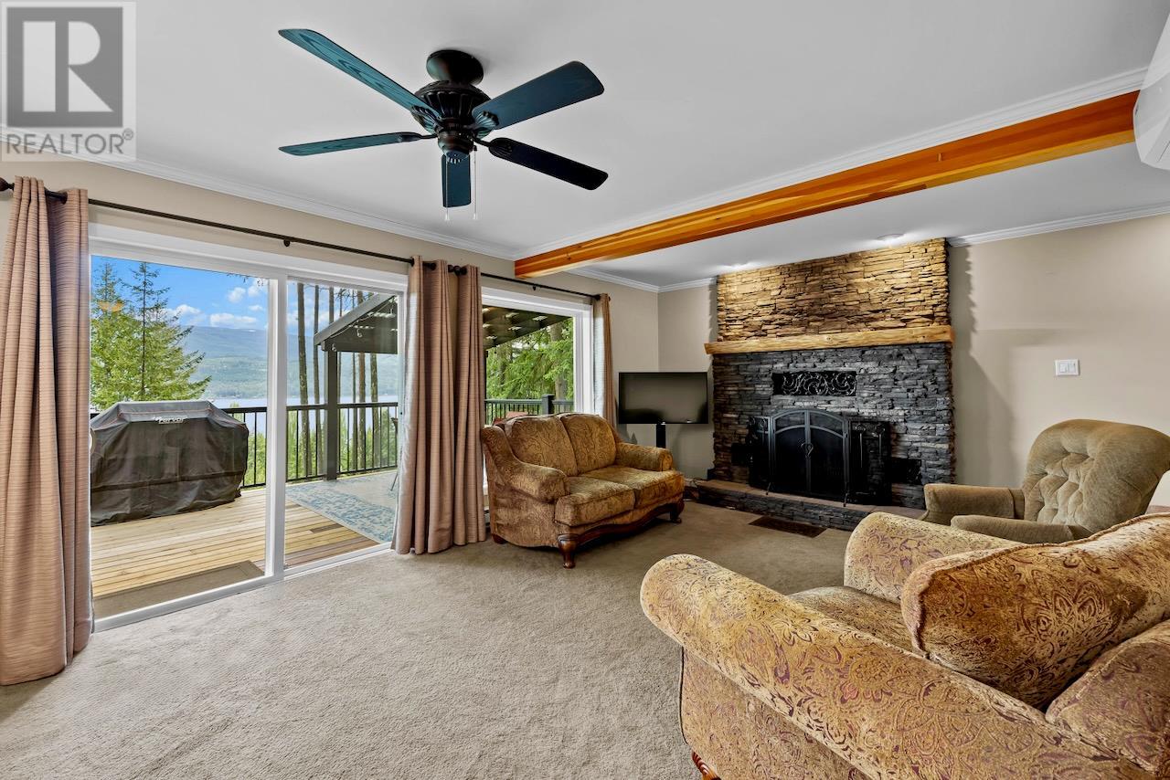 Property at 7730 Columbia Drive image 4