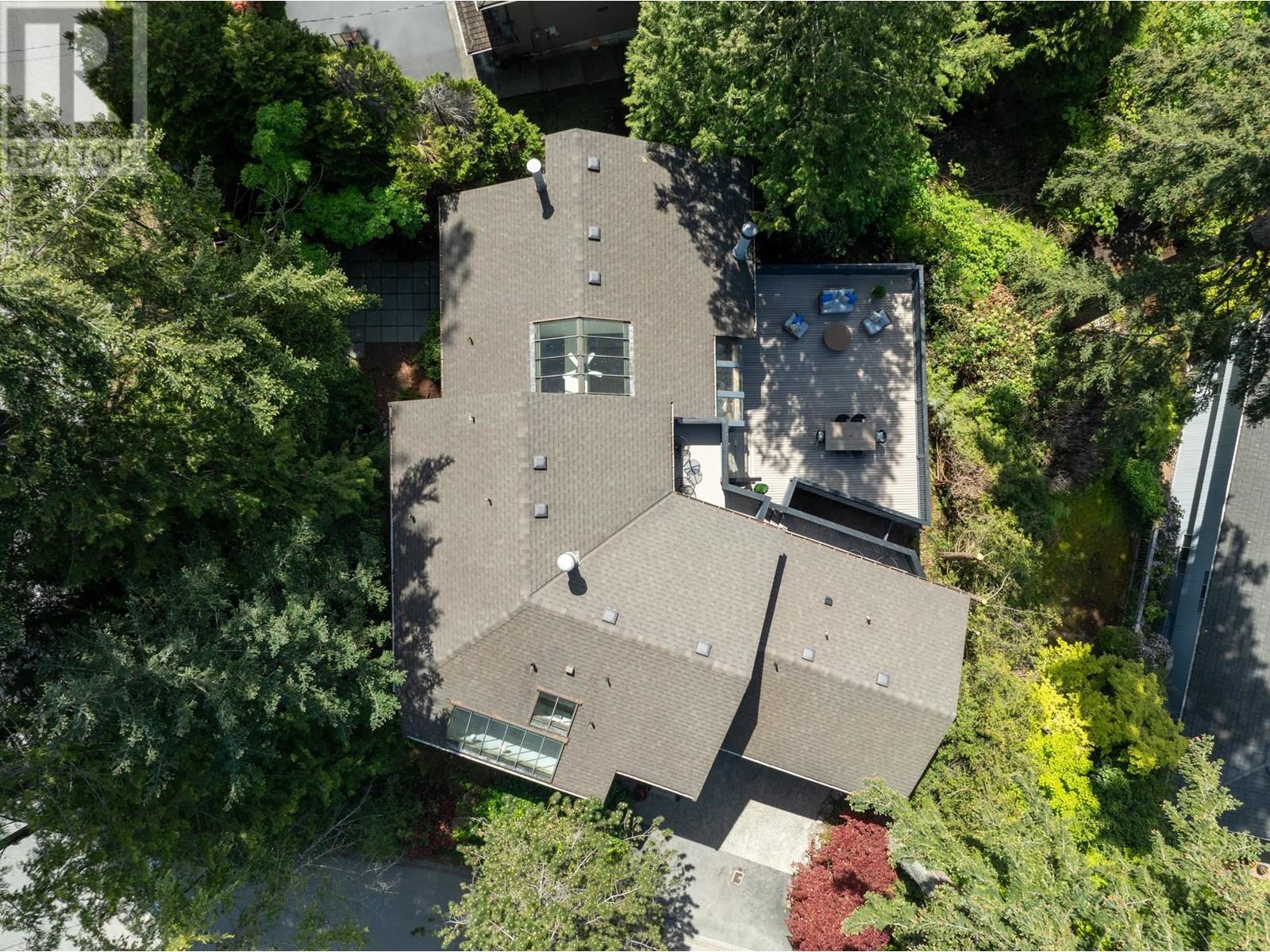 5502 Parthenon Place, West Vancouver, British Columbia  V7W 2V7 - Photo 3 - R3000694