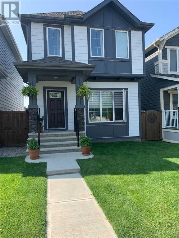 Property at 35 Masters Manor SE image 3