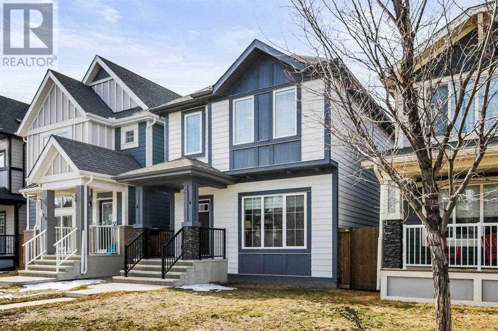 Property at 35 Masters Manor SE image 2