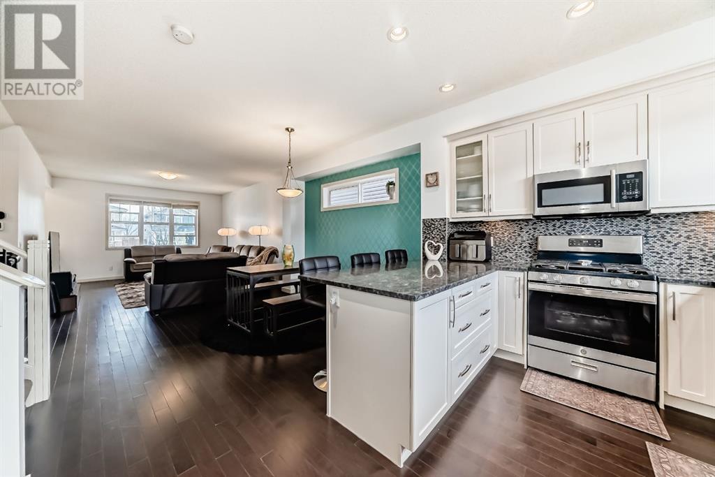 210 Redstone Drive Ne, Calgary, Alberta  T3N 0N3 - Photo 9 - A2217751