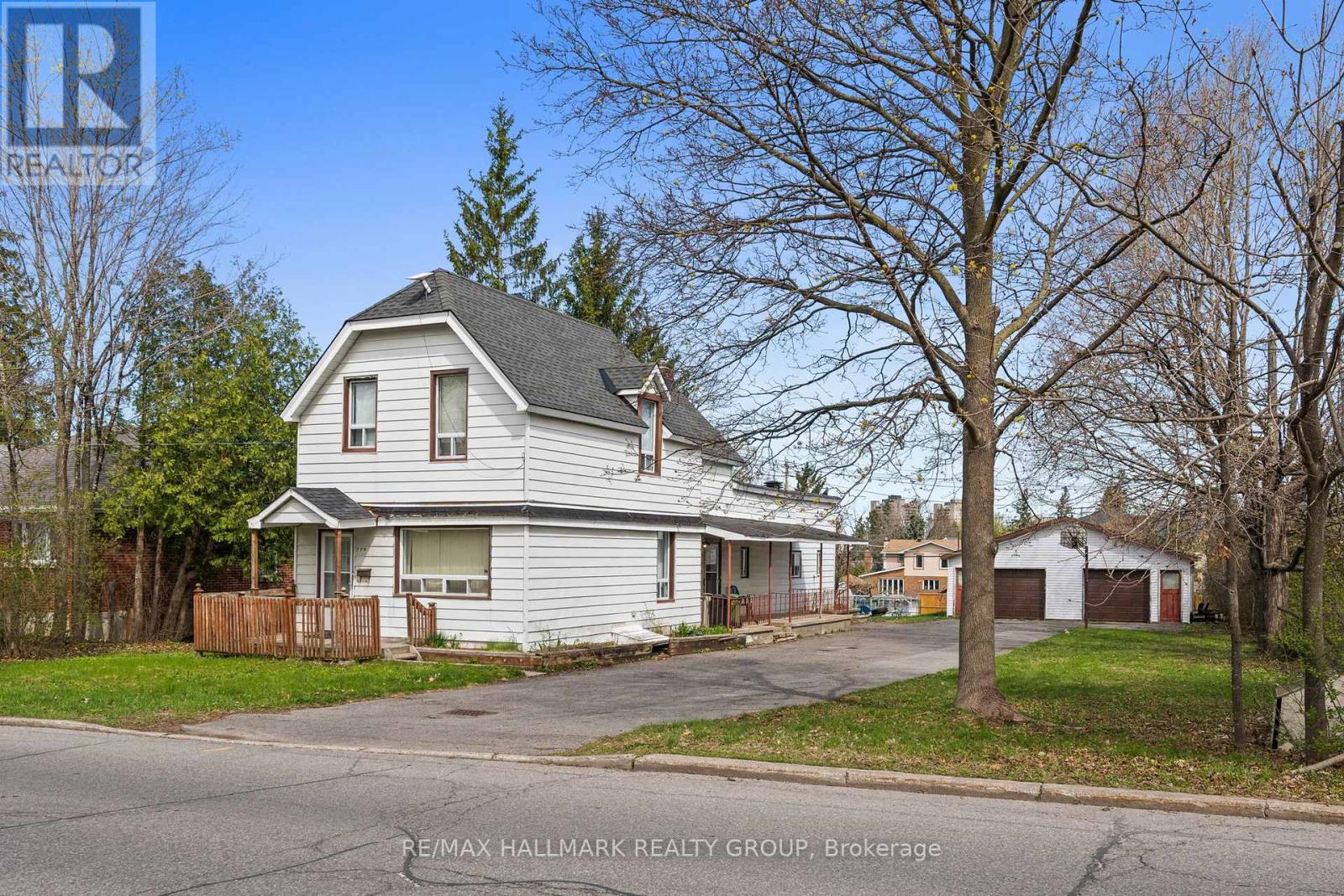279/285 Pleasant Park Road, Ottawa, Ontario  K1H 5M7 - Photo 3 - X12136630