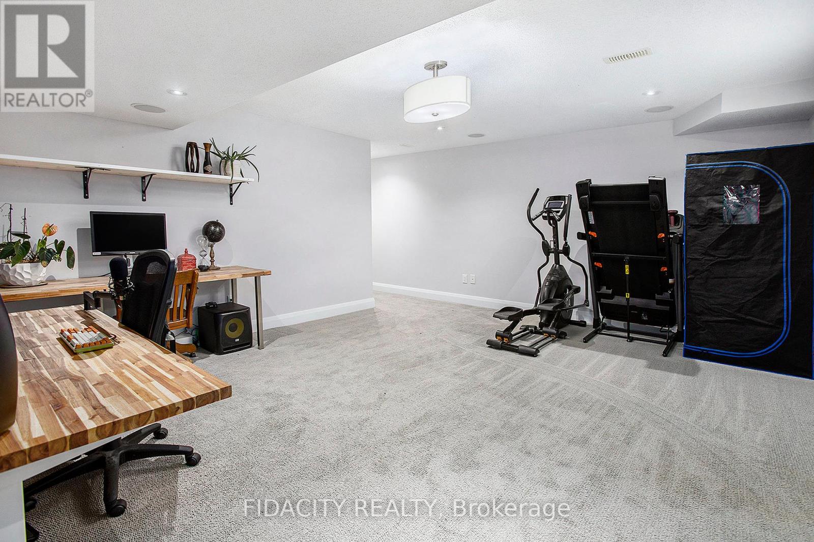 670 Whitecliffs Avenue, Ottawa, Ontario  K1V 2N4 - Photo 27 - X12136631
