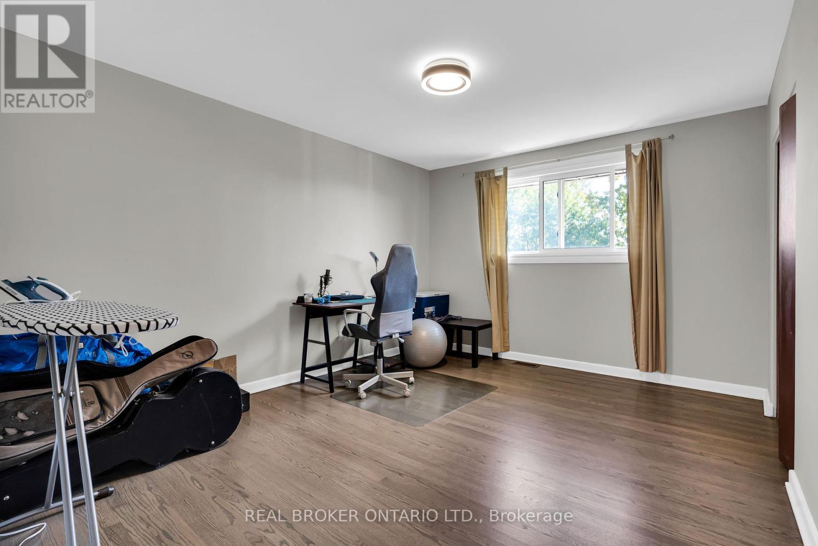 B - 1178 Clyde Avenue, Ottawa, Ontario  K2C 1Y2 - Photo 11 - X12136636