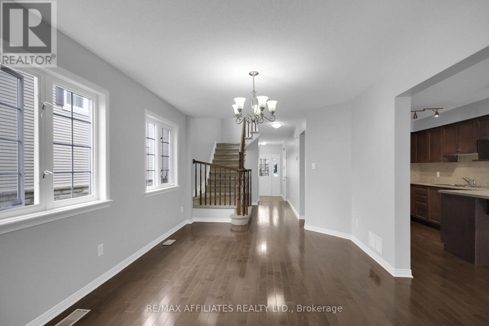 116 Braddock Private, Ottawa, Ontario  K2J 0E7 - Photo 8 - X12136648
