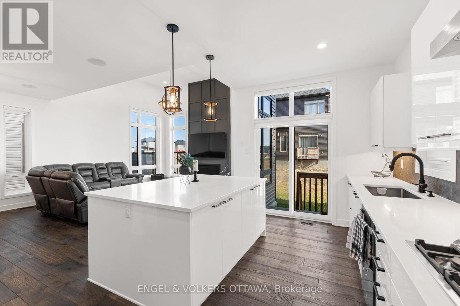 12 Whooping Crane Ridge, Ottawa, Ontario  K4M 0P1 - Photo 10 - X12136667