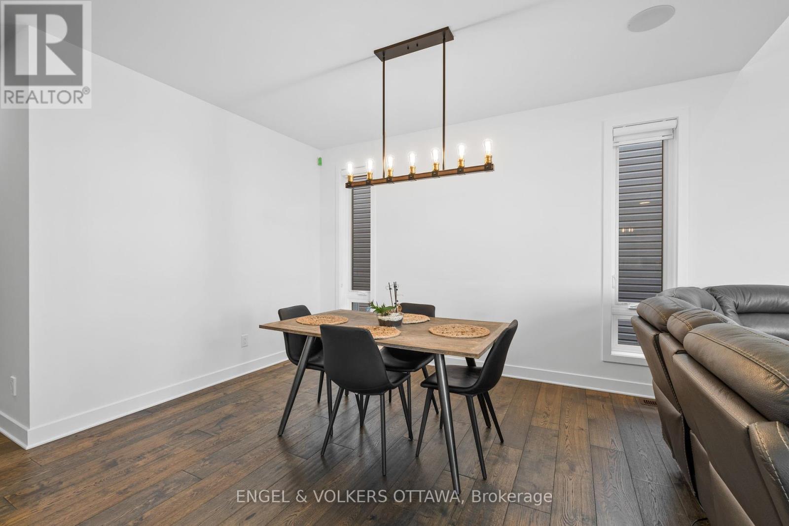 12 Whooping Crane Ridge, Ottawa, Ontario  K4M 0P1 - Photo 11 - X12136667