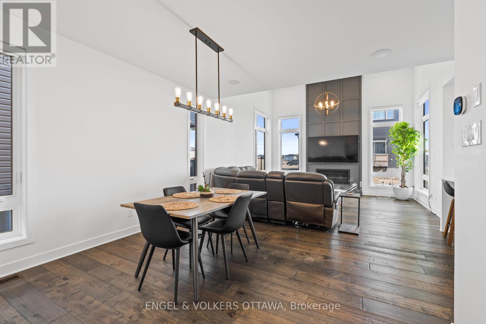 12 Whooping Crane Ridge, Ottawa, Ontario  K4M 0P1 - Photo 12 - X12136667
