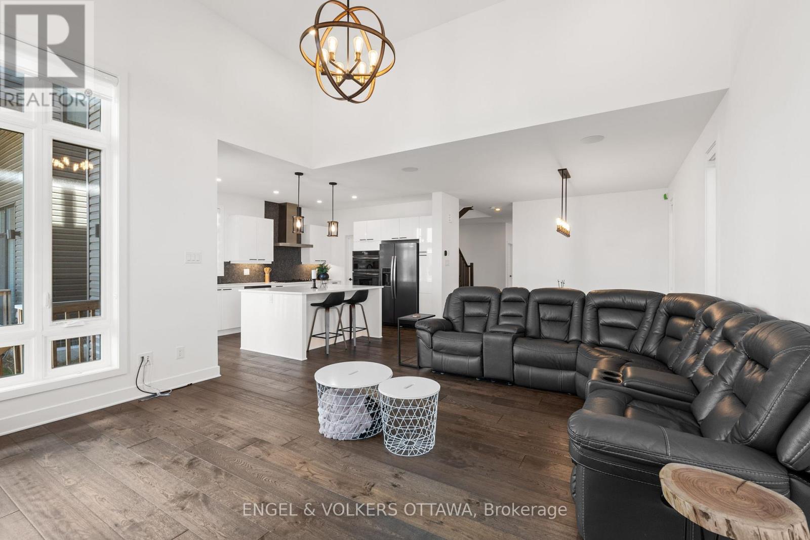 12 Whooping Crane Ridge, Ottawa, Ontario  K4M 0P1 - Photo 14 - X12136667