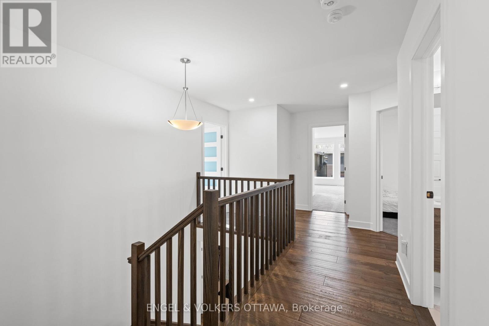 12 Whooping Crane Ridge, Ottawa, Ontario  K4M 0P1 - Photo 16 - X12136667