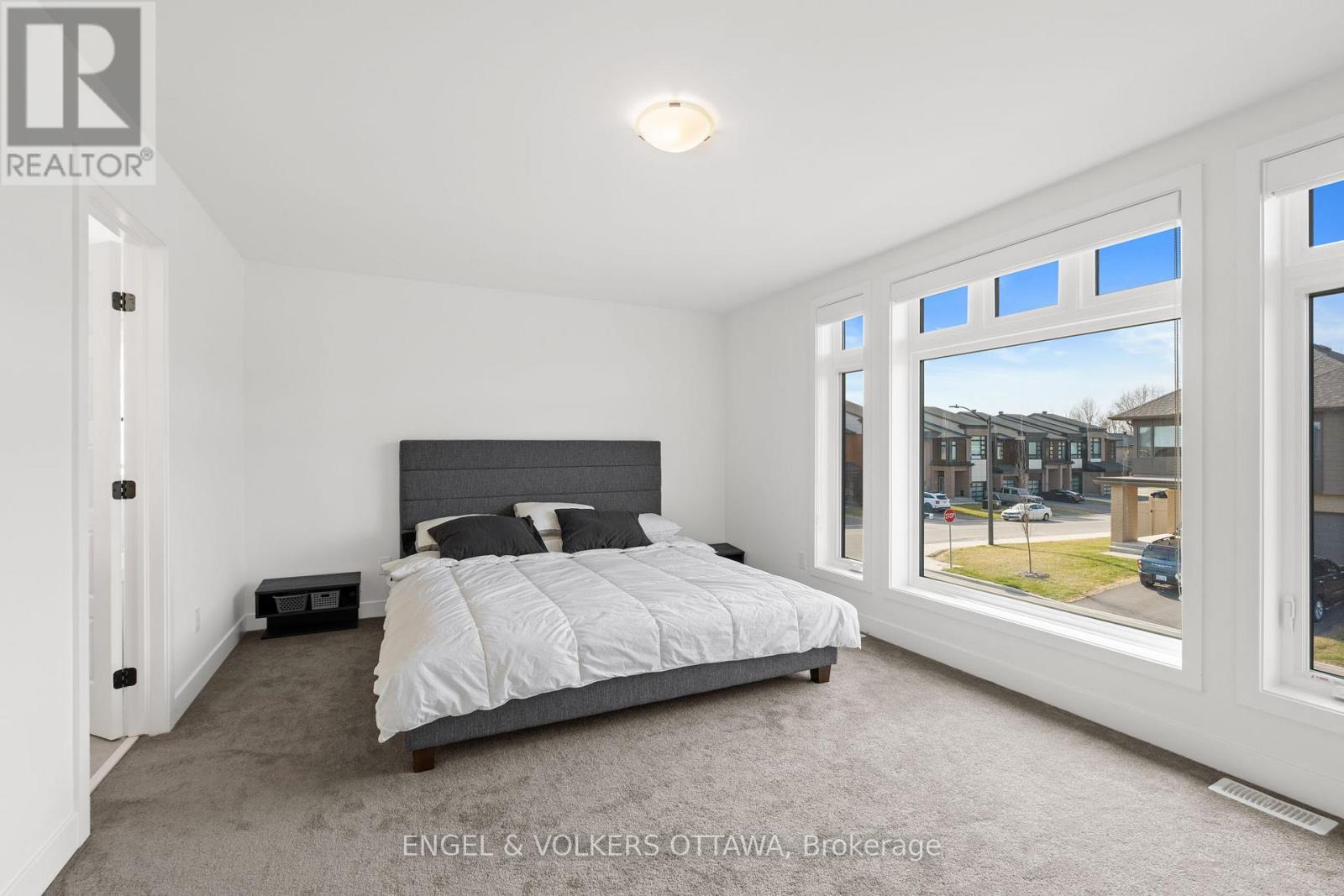 12 Whooping Crane Ridge, Ottawa, Ontario  K4M 0P1 - Photo 18 - X12136667